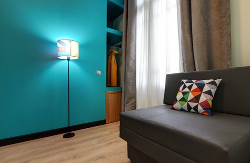 Ladadika House | COLORS Central Ladadika