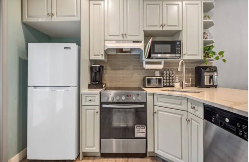 Harvie Heights House | Combo3! 1 Mins to Banff Gate! New Reno Units for Team or Group