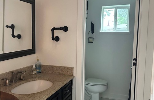 Taylor House | Come and Relax at Summit of Grace, 3 Bed/2 Bath with large backyard & firepit!