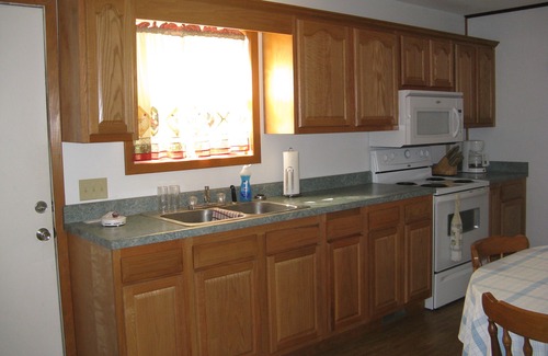 Hardy Cabin | Come, Relax & Enjoy Our Miramichee Cabin 3 Minutes from the Spring River