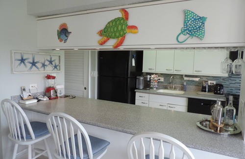 Estate Golden Rock Condo | Come Sail Away and relax at our beautifully remodeled 2Br/2Ba condo on the beach