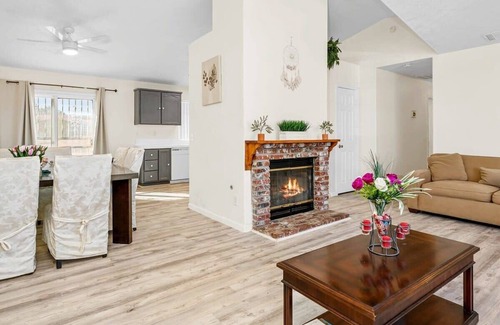 Hesperia House | Come Unwind in the High Desert!