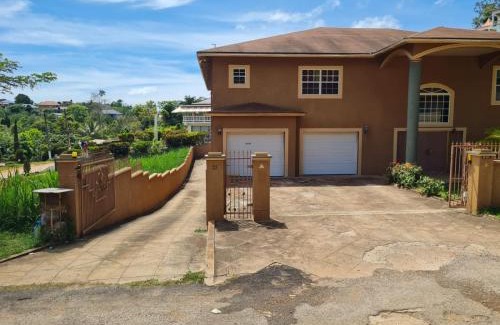 Mandeville Apartment | Comfort Cottage at the Grove