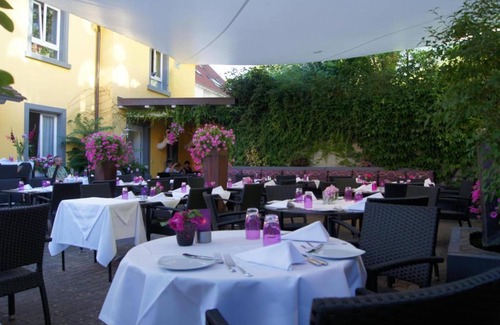 Inzlingen Apartment | Comfort Doppelzimmer mit Dusche und WC