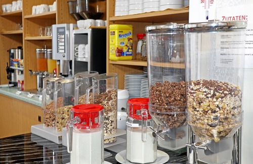 Rheinfelden Apartment | Comfort double room with shower and WC