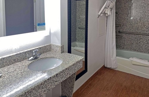 Conover Hotel | Comfort Inn Conover-Hickory