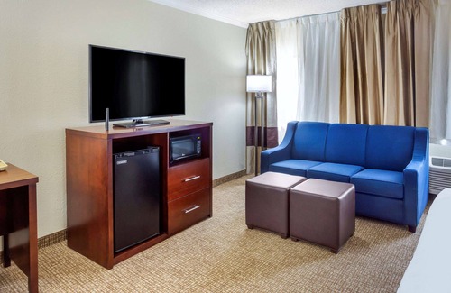 Hoffman Estates Hotel | Comfort Inn Hoffman Estates - Schaumburg
