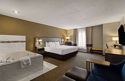 Huntington Hotel | Comfort Inn Huntington Near University