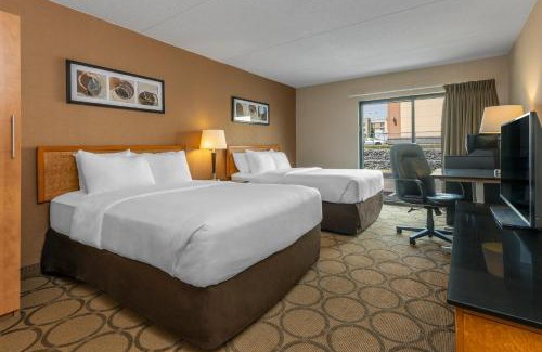 Kingston Hotel | Comfort Inn Hwy 401