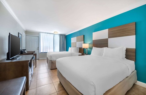 Rogers Seabreeze Hotel | Comfort Inn & Suites Daytona Beach Oceanfront