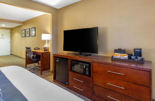 Revere Hotel | Comfort Inn & Suites Logan International Airport