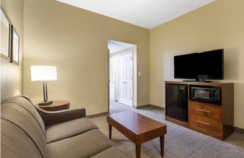 Norcross Hotel | Comfort Inn & Suites Peachtree Corners