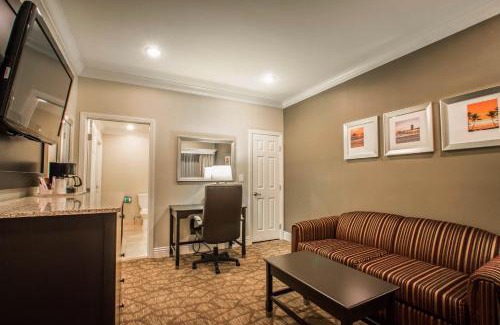 Washington Hotel | Comfort Inn & Suites Huntington Beach