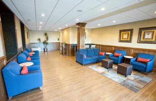 Triadelphia Hotel | Comfort Inn & Suites