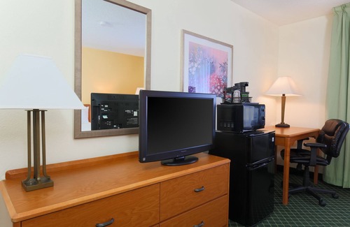 Zanesville Hotel | Comfort Inn & Suites Zanesville City Center