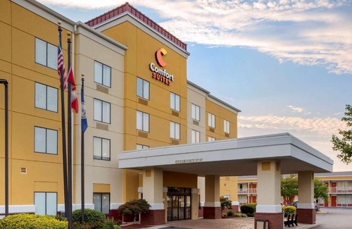 Fredericksburg Hotel | Comfort Suites Fredericksburg North