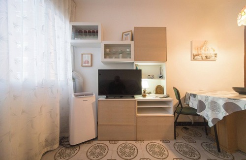 Cornella de Llobregat Apartment | Comfortable and bright in Cornellá (Barcelona)