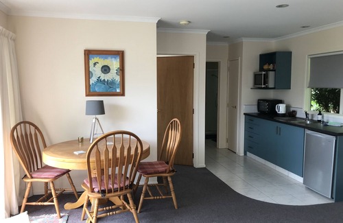 Kaitake Cottage | Comfortable 1 Bedroom Cottage set in rural setting 10 mins from New Plymouth.