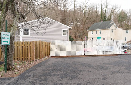 Croton-on-Hudson Apartment | Comfortable 2bd⭐ Convenience & Style ⭐45min to NYC,Great Food