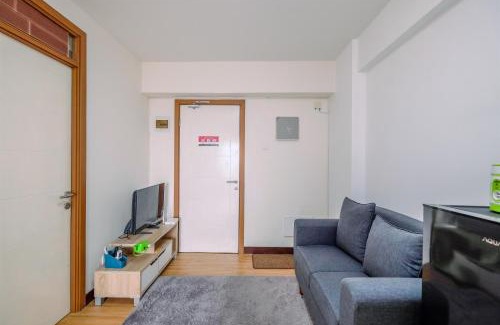 Depok Apartment | Comfortable and Tidy 2BR at Cinere Resort Apartment By Travelio
