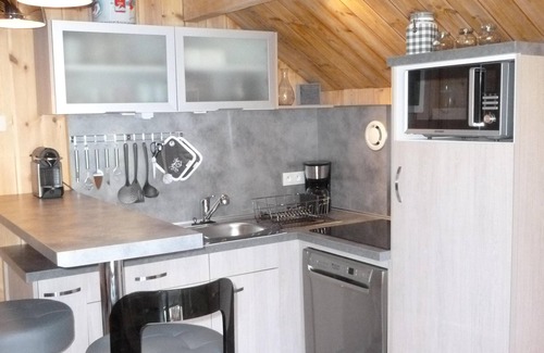 Forville Apartment | Comfortable apartment in chalet, ideal for skiers, hikers and cyclists