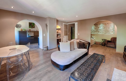 Carcassonne Apartment | Comfortable, apartment, proximity, view of the city of Carcassonne, Aude
