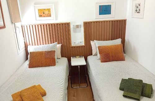 El Poble-sec Apartment | Comfortable apartment. Very central and quiet.