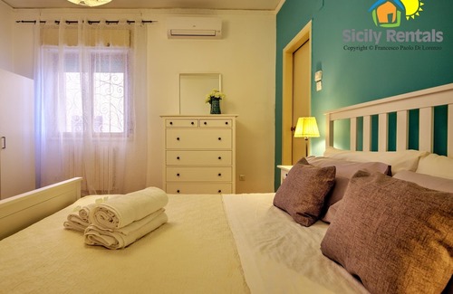 Capaci Apartment | Comfortable apartment within walking distance of the beautiful beach of Isola delle Femmine
