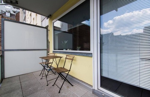 Neustadt-Sued Apartment | Comfortable apartments with balcony & close to the Rhine in Cologne Südstadt - Apartments KR