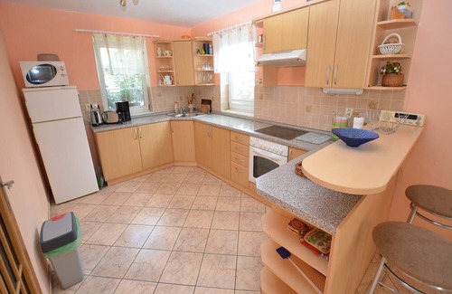 Klokoci House | Comfortable detached house with large garden