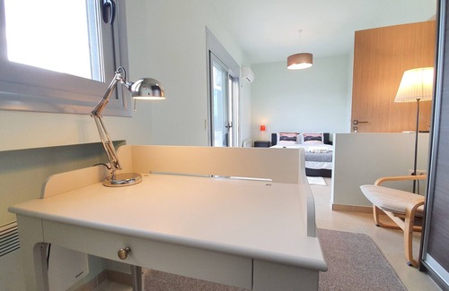 Marousi House | Comfortable duplex, 2 BD, 5' to IATRIKO clinic and GAIA Maternity Hospital