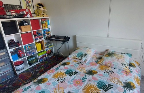 Beaurepaire Cabin | Comfortable family villa with pool, jacuzzi, playground and pets