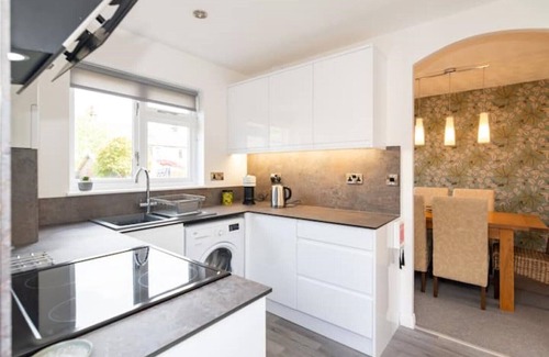 Perth House | Comfortable family house, close to city centre