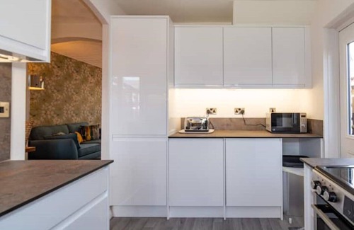 Perth House | Comfortable family house, close to city centre