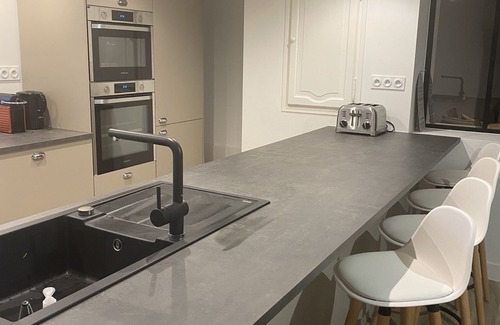 Blainville-sur-Mer House | COMFORTABLE HOUSE CLOSE TO ALL AMENITIES