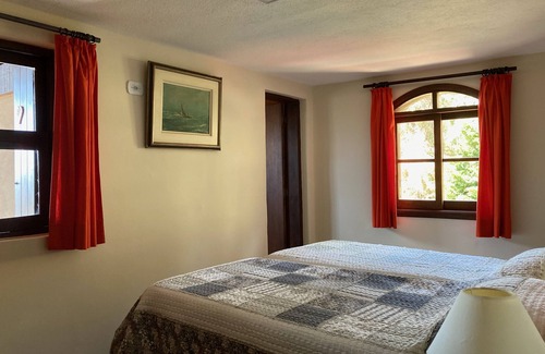 Monte Verde House | Comfortable house with deck and wonderful views for 6 people