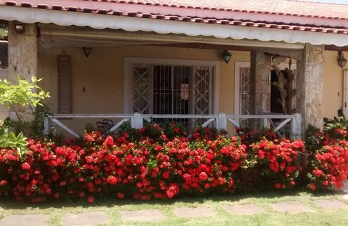 Balneario Florida House | Comfortable house with pool 100m from the beach in Peruibe, great location.