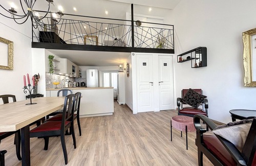 Saugues Cottage | Comfortable lodging in Saugues for hikers, 3 spacious rooms with en-suite bathroom