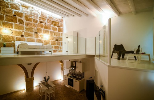 Avola Apartment | Comfortable loft in a classic Sicilian courtyard near the sea in Avola, Sicily