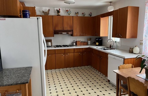 Olds House | Comfortable, private home with large back yard