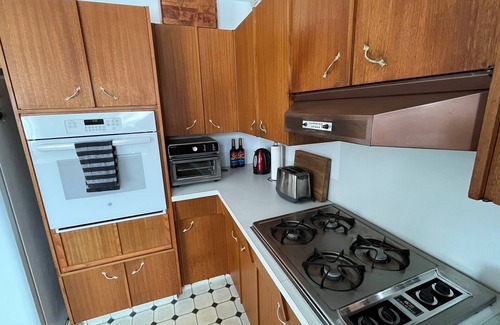 Olds House | Comfortable, private home with large back yard