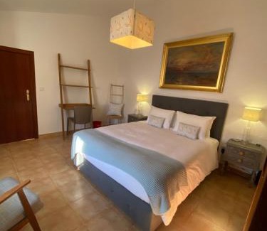 Almodovar House | Comfortable Room in the Hills of Serra do Caldeirão