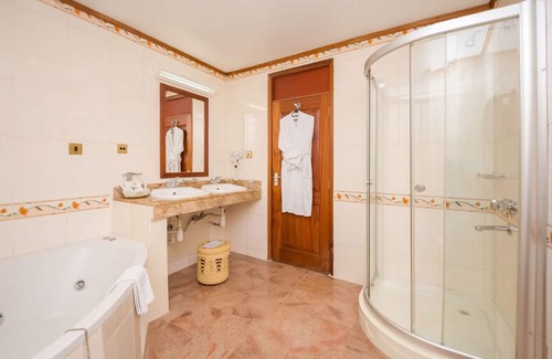 Nairobi Hotel | Comfortable Room w/Access to On-site Spa & Wellness Center