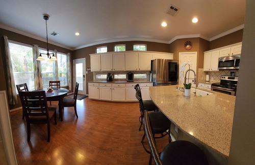 Alden Bridge House | Comfortable, spacious townhome on quiet street. Master on main. Pet friendly.