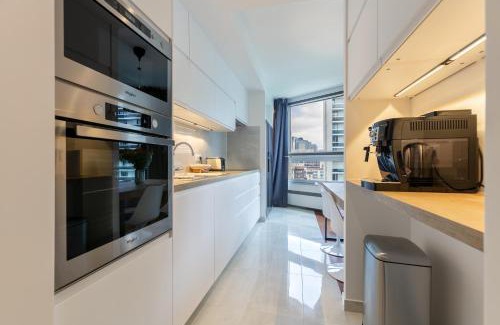 Puteaux House | Comfortion Zaira - Suite de luxe avec vue sur la Défense