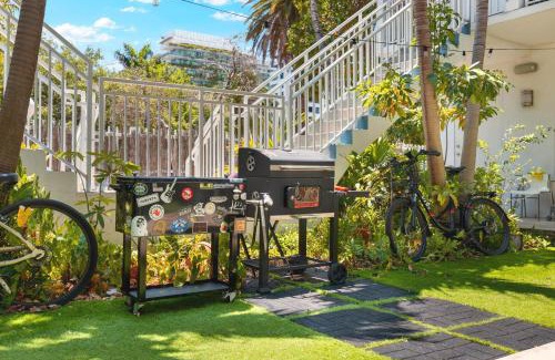 West Avenue Apartment | Comfy 1BR in Miami Beach's Heart w BBQ zone