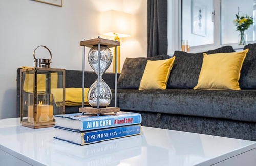 Tilbury Apartment | Comfy 2BD House-Tilbury Docks, Thurrock, Grays