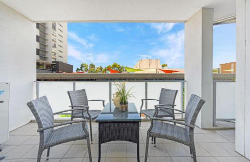 Parramatta Apartment | Comfy 2BR in Parramatta central with free parking