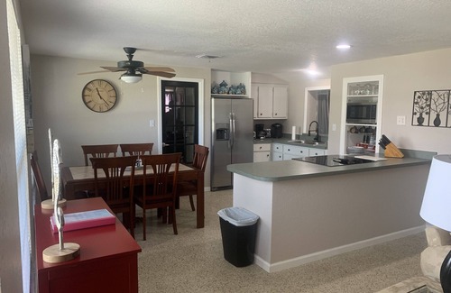 Venice Gardens House | Comfy, clean, private home IN Venice, Florida; Heated Pool, Minutes to the Beach
