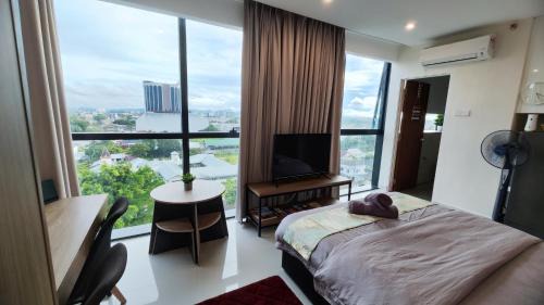 Batu Lintang Apartment | Comfy Studio Kuching